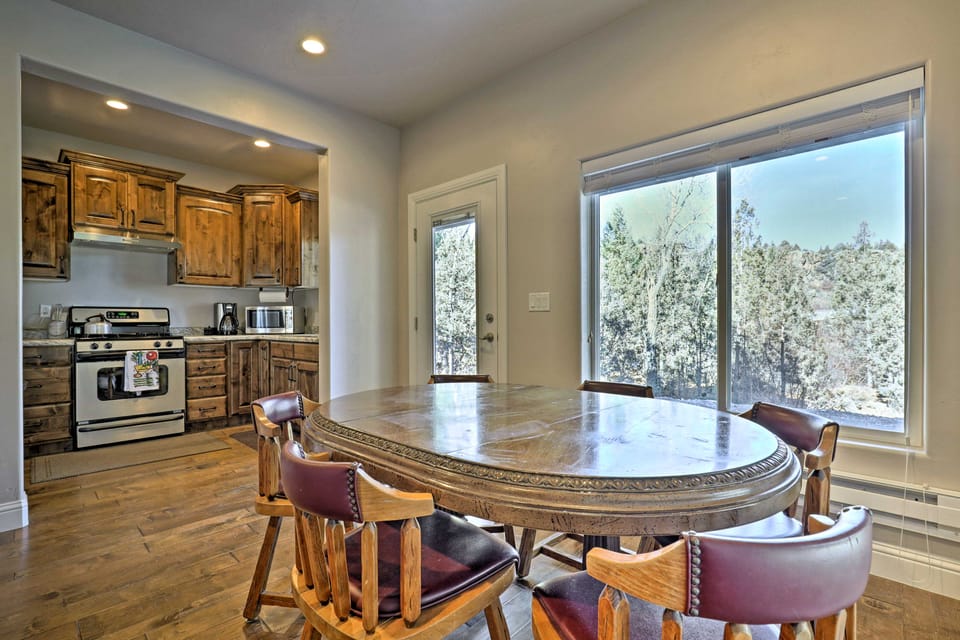Mammoth Creek Apt. Between Bryce Canyon & Zion! Apartment in Mammoth Creek