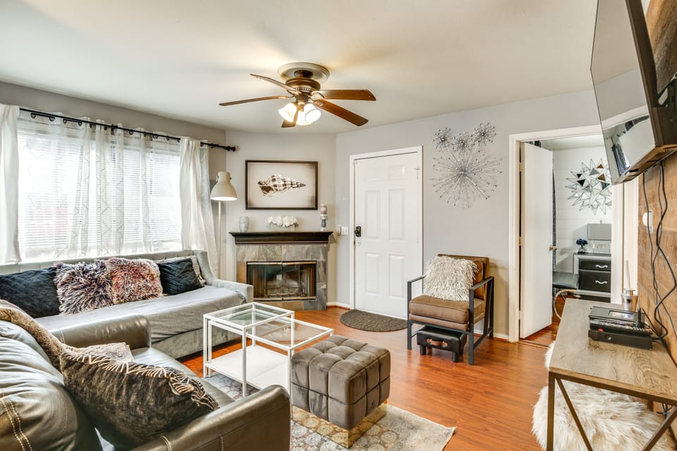 Walk to Beach: San Diego Hideaway w/ Patio House in Ocean Beach