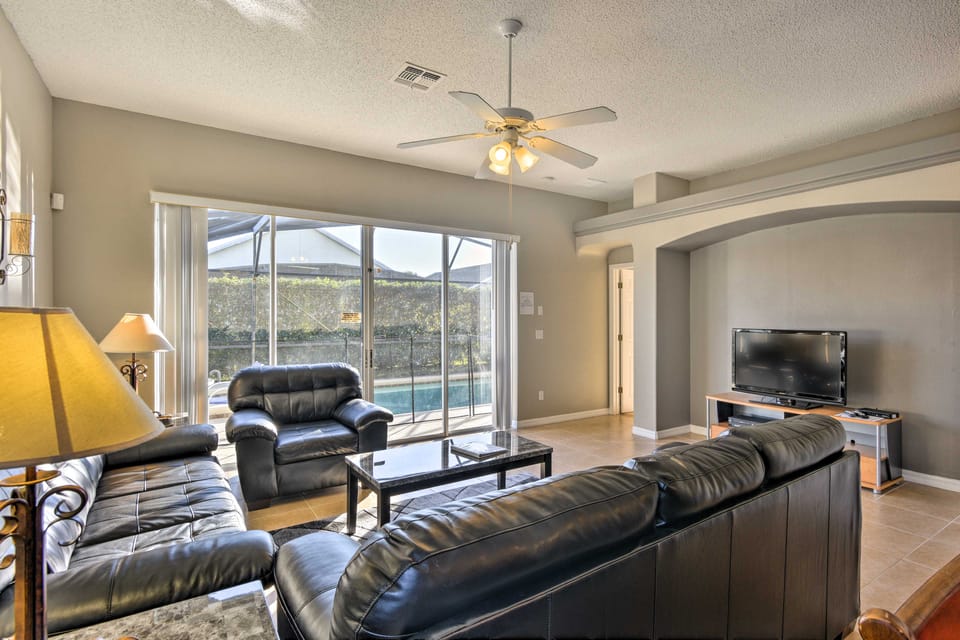 10 Mi to Disney: Resort Home w/ Pool & Spa House in Four Corners