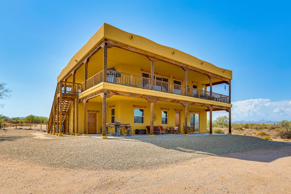 'The Hideaway' - Santa Fe-Style Home in Rio Verde! House in Maricopa County