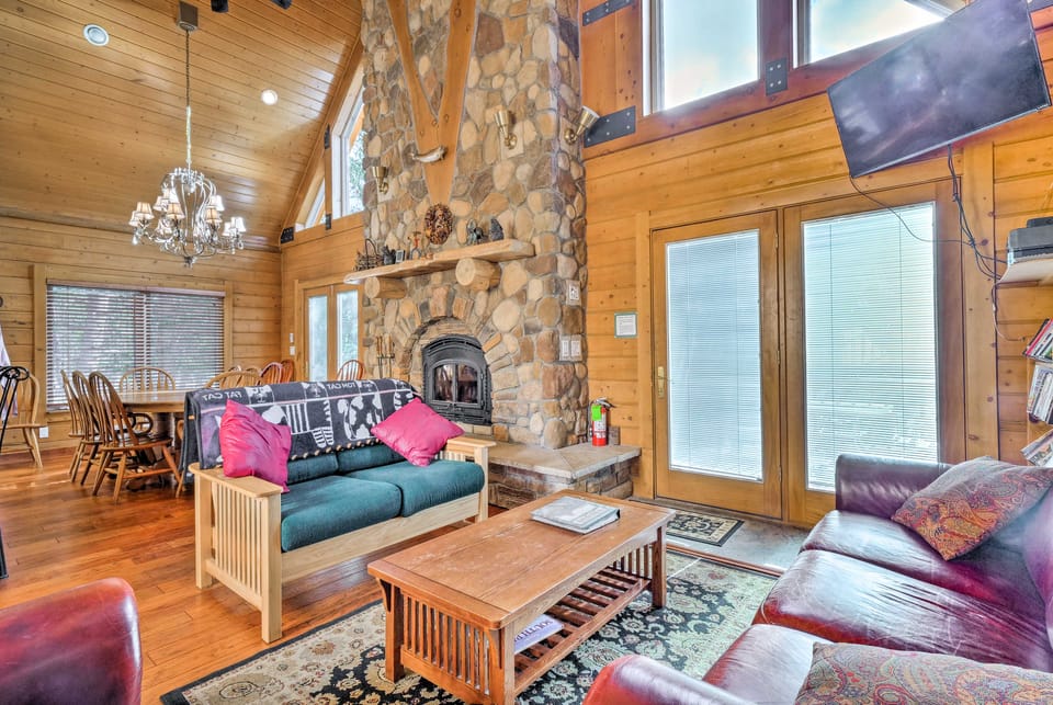 Deck & Dry Sauna! Fairplay 'High Creek Hideaway' House in Park County