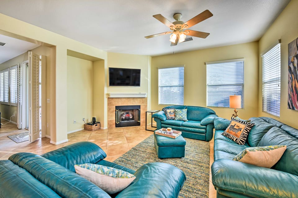 Indian Palms Resort Home w/ Yard & Community Perks House in La Quinta