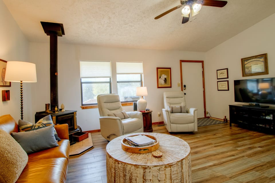 Walk to White River: Home w/ Deck in Flippin! House in Arkansas