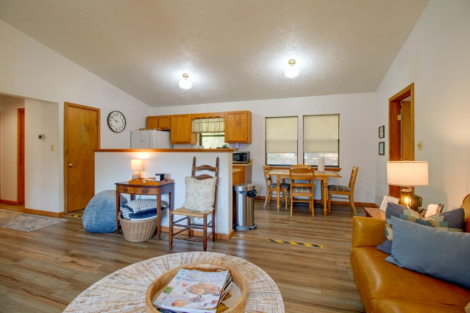 Walk to White River: Home w/ Deck in Flippin! House in Arkansas