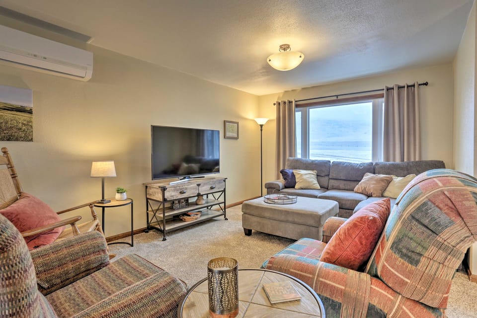 Rapid City, Sturgis Rally Retreat on 150 Acres House in Pennington County