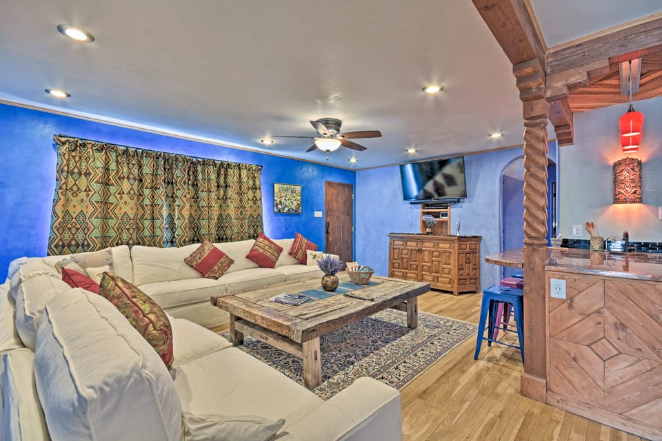 Cozy 'Blue Adobe' w/ Steam Room 2 Mi. from Taos! House in New Mexico