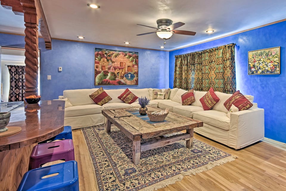 Cozy 'Blue Adobe' w/ Steam Room 2 Mi. from Taos! House in New Mexico
