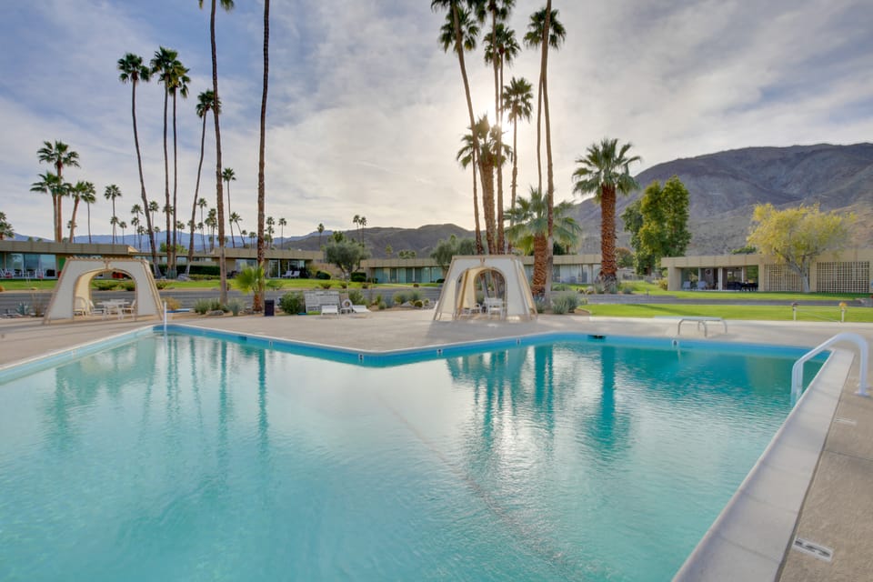 Patio, Grill & Mtn Views: Luxe Home in Palm Desert House in Rancho Mirage