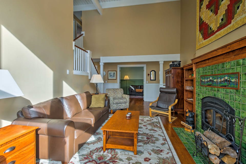 Mtn-View Home w/ Deck: Walk to Dtwn Frisco! House in Frisco