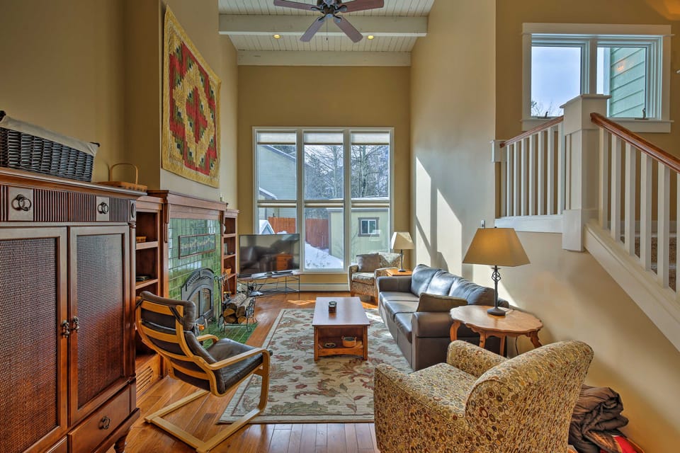 Mtn-View Home w/ Deck: Walk to Dtwn Frisco! House in Frisco