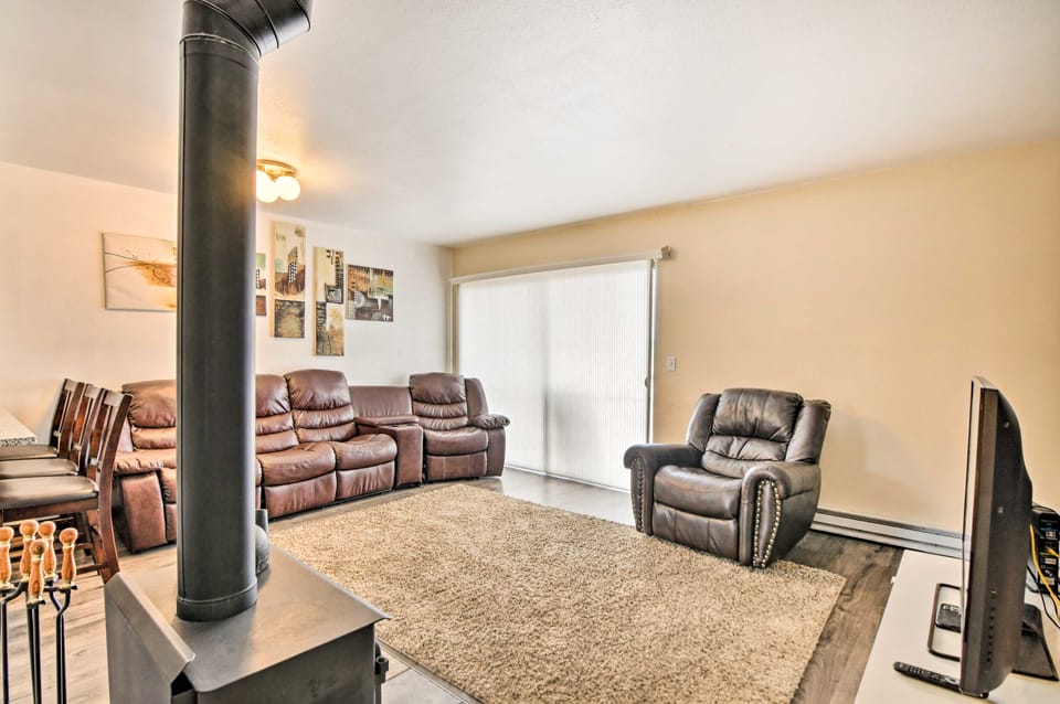 Near Lake Granby: Grand Lake Townhome w/ Views Apartment in Rocky Mountain National Park