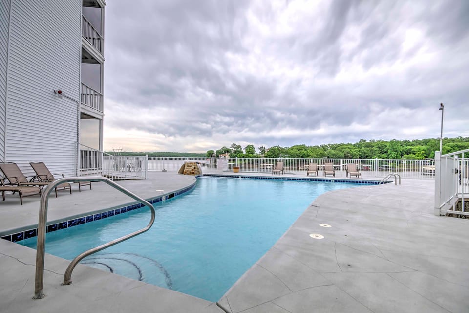 Lake Views & Pool Access: Osage Beach Condo Apartment in Osage Beach