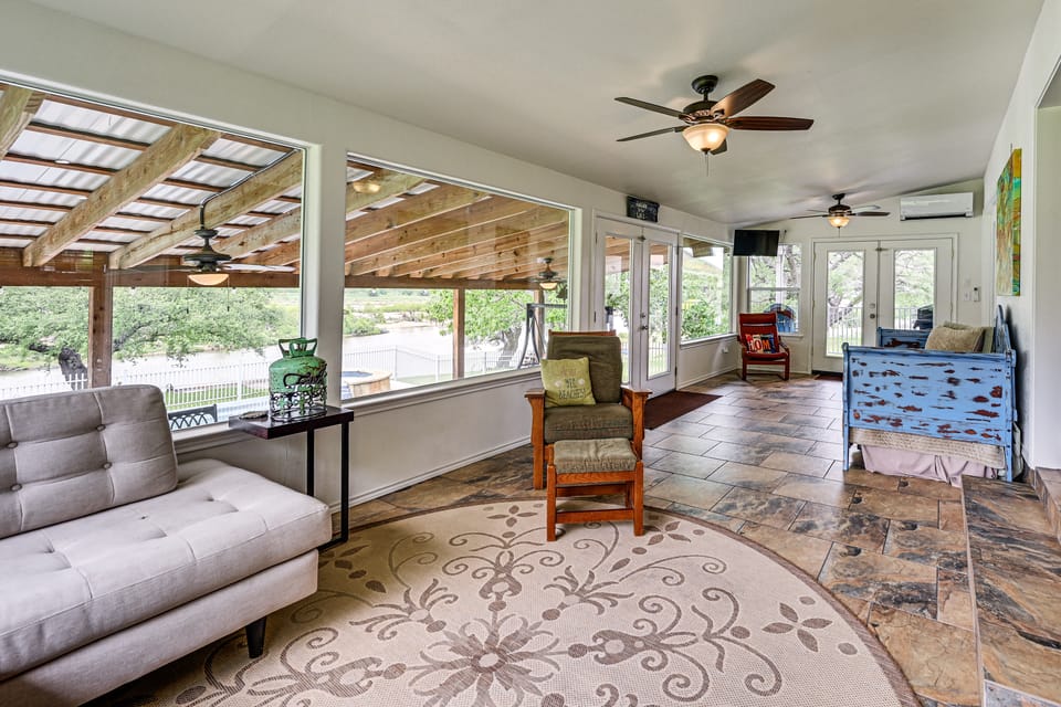 Waterfront Kingsland Home with Pool + River Access House in Kingsland