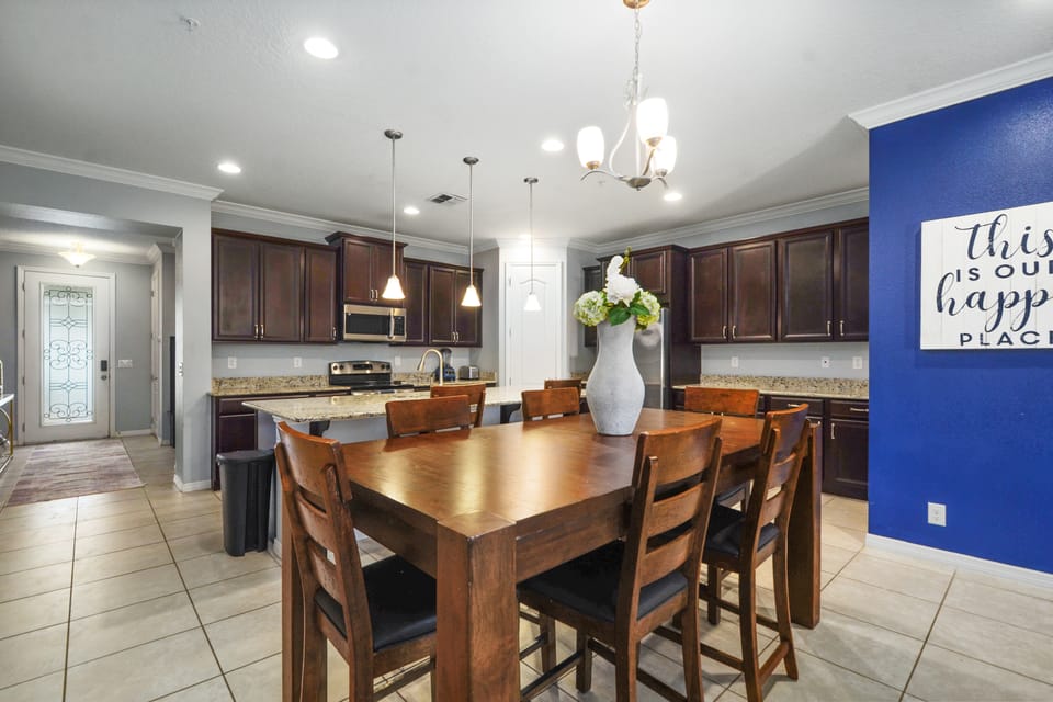 4 Mi to Dtwn: Home w/ Pool Access in Sanford Apartment in Sanford