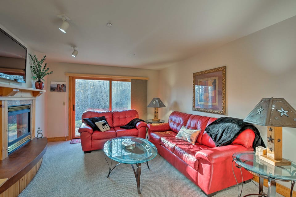 Cozy Driggs Condo w/ Hot Tub & Ski Shuttle Service Apartment in Wyoming