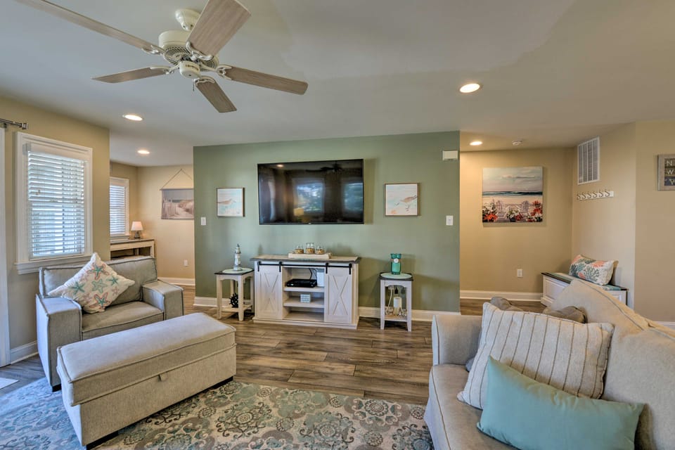 Wildwood Townhome w/ Patio: 1 Block To The Beach! Apartment in Wildwood
