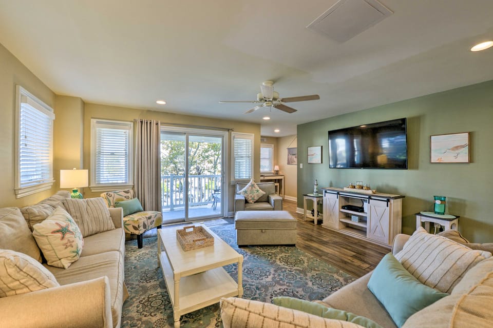 Wildwood Townhome w/ Patio: 1 Block To The Beach! Apartment in Wildwood