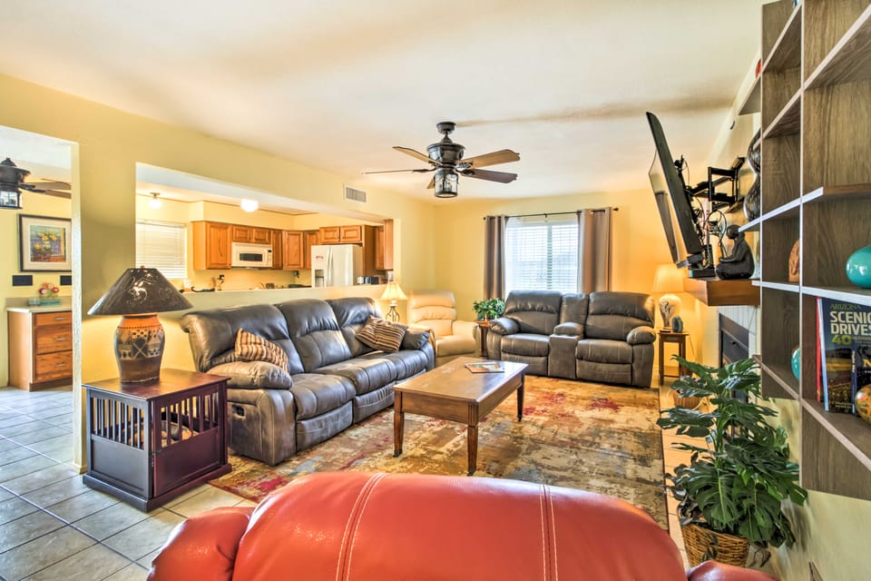 Pet-Friendly Tucson Home w/ Heated Pool & Hot Tub House in Tucson