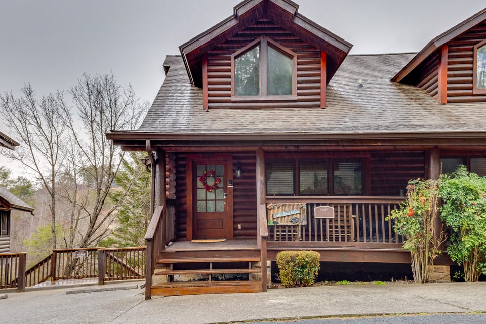 Pigeon Forge Vacation Rental: 1 Mi to Dollywood House in Pigeon Forge