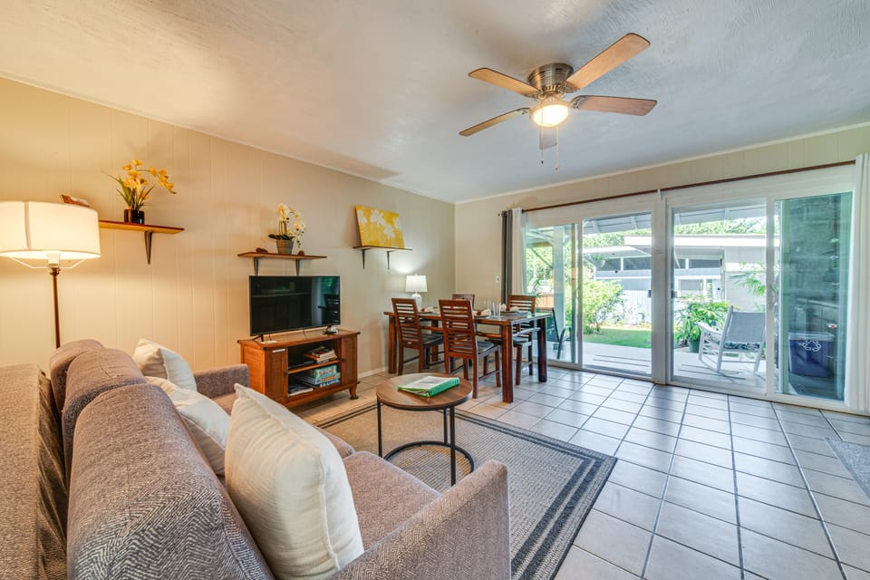 Keaau Apartment on Beautiful Acre w/ Pool & Deck! Apartment in Orchidlands Estates