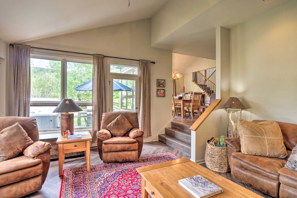 Walk to Ski Lift: Copper Mountain Home w/ Hot Tub Apartment in Copper Mountain
