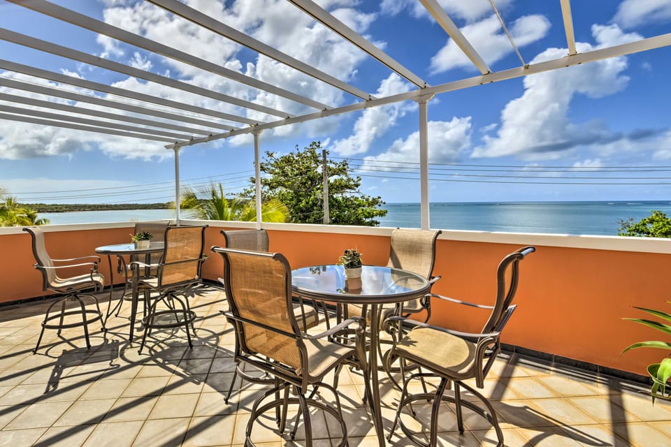 Private Pool + Rooftop Views Near Seven Seas Beach Apartment in Fajardo