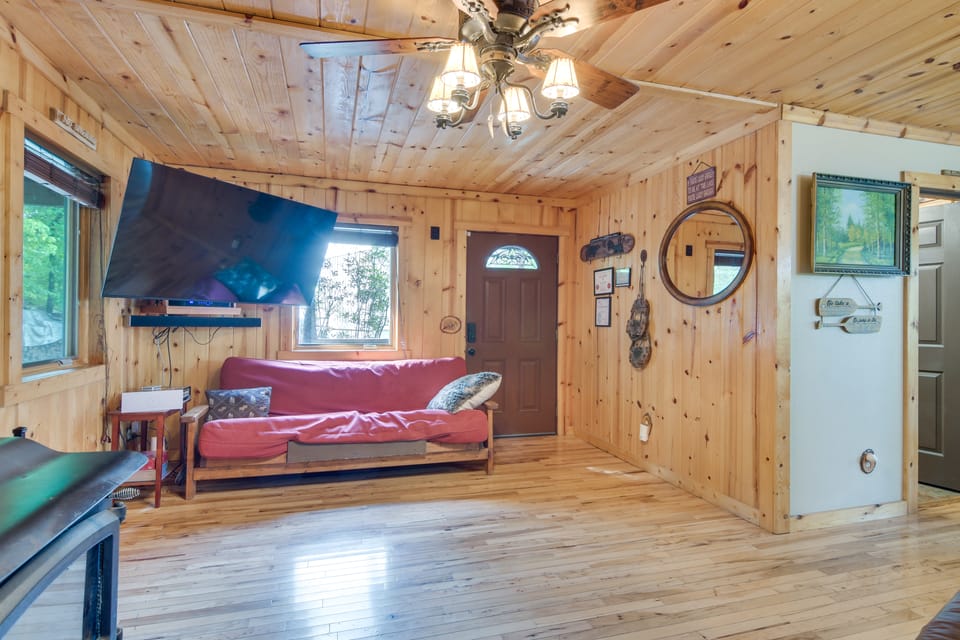 Relax Fireside! Hot Tub Haven on Table Rock Lake House in Oliver Township