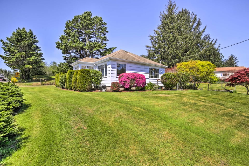 'Salty Dog Cottage' in Netarts w/ Deck House in Netarts