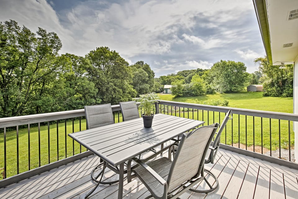 'Sunset Haven' Excelsior Springs Home on 3 Acres! House in Missouri