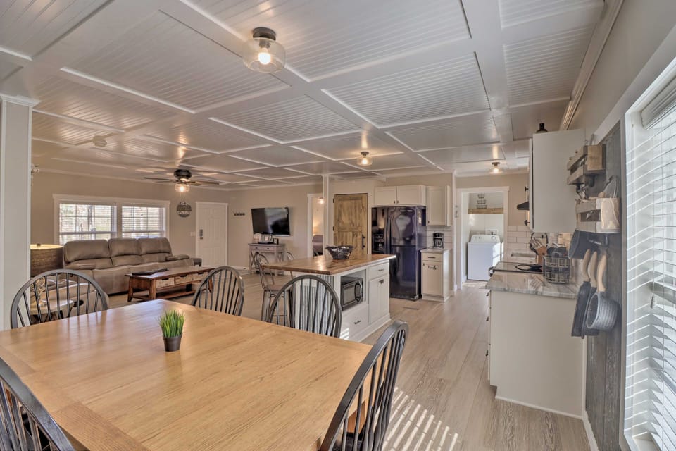 Lakefront Greers Ferry Cabin w/ Covered Boat Slip! House in Greers Ferry Lake