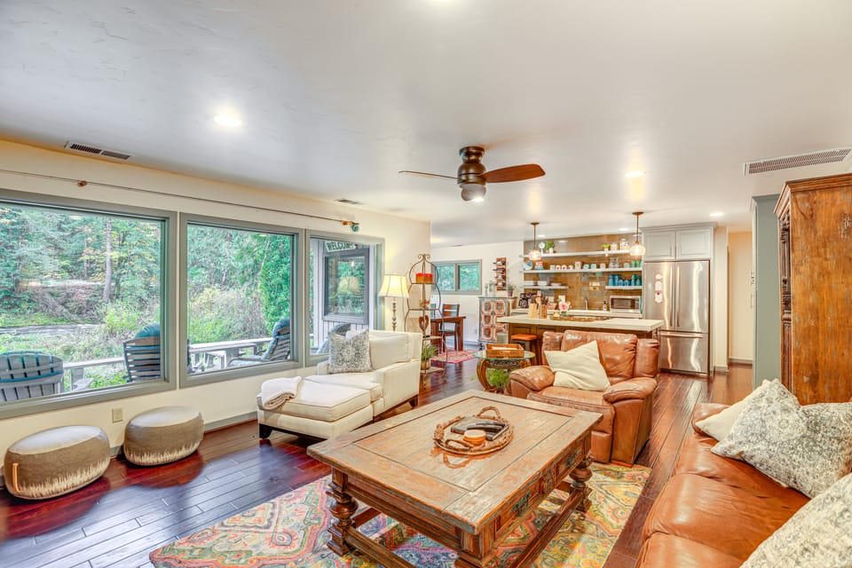 Fishing & Rafting: McKenzie River Cabin! House in McKenzie River