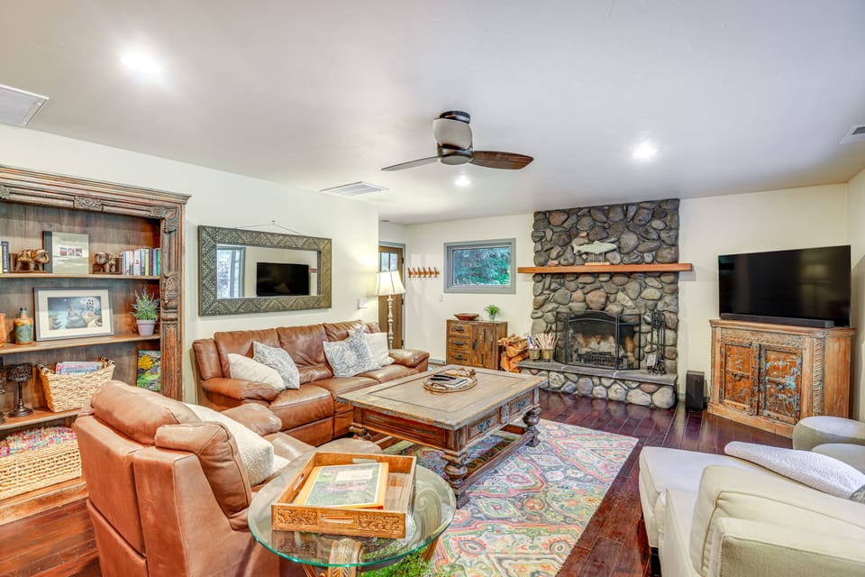 Fishing & Rafting: McKenzie River Cabin! House in McKenzie River