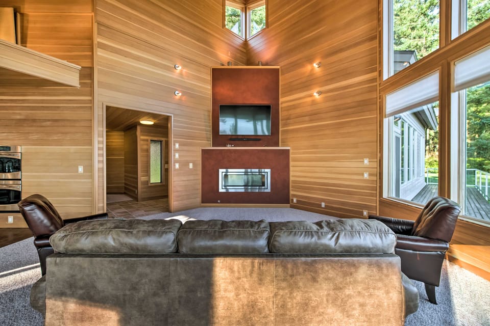 Marrowstone Island Home: 20 Mins to Port Townsend! House in Marrowstone Island