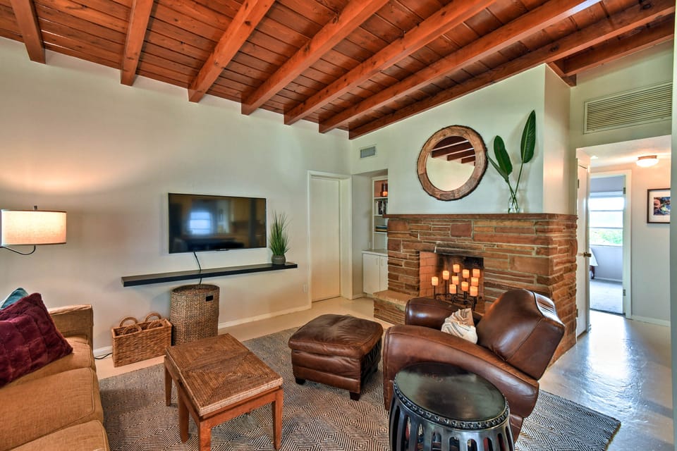 1 Mi to Nokomis Beach: Home w/ EV Charger House in Nokomis