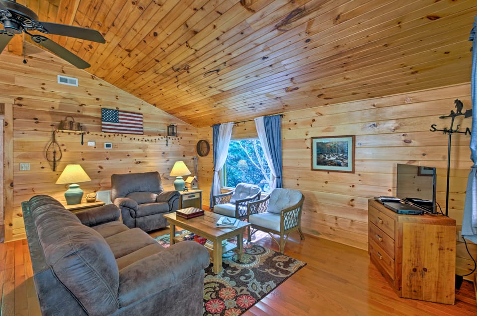 Fire Pit & Creekside Relaxation! Bryson City Cabin House in Swain County