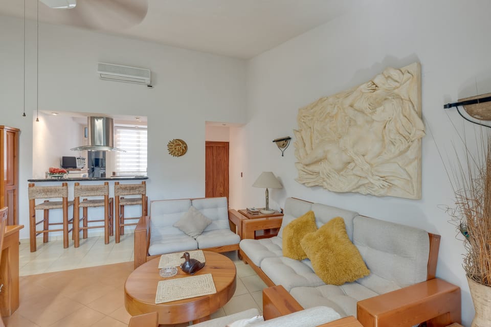 Puerto Vallarta Hideaway w/ Balcony & Pool! Apartment in Puerto Vallarta