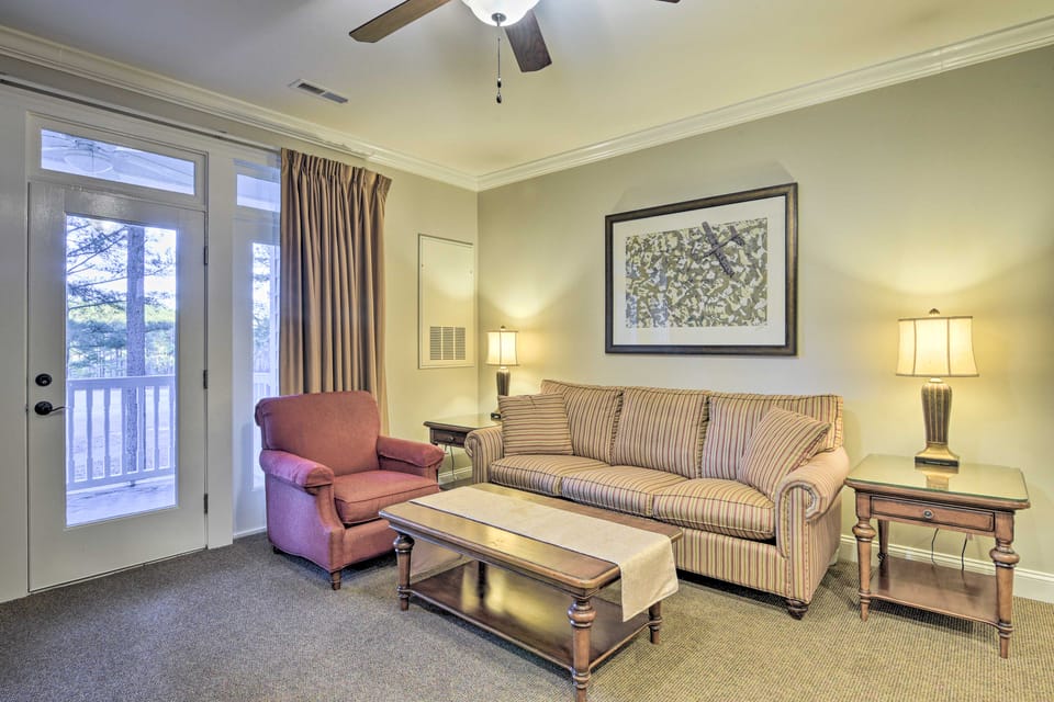 Anderson Creek Club Condo w/ Community Amenities! Apartment in North Carolina