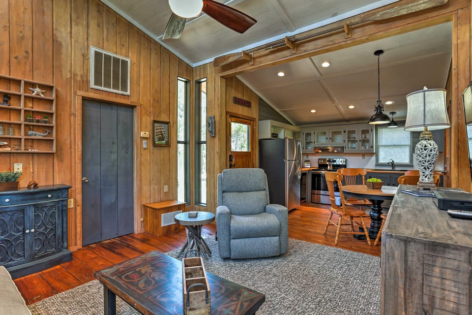 Outer Banks Island Cottage - 1 Mi to Frisco Beach! Cottage in Frisco