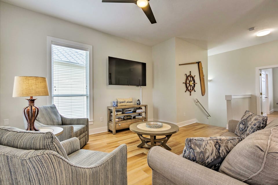 Spacious Miramar Beach Cottage w/ Beach Access! Cottage in Miramar Beach