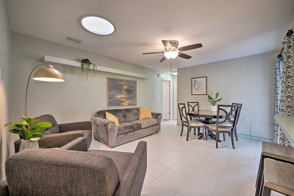 Pet-Friendly Apopka Home: 30 Mi to WDW! House in Forest City
