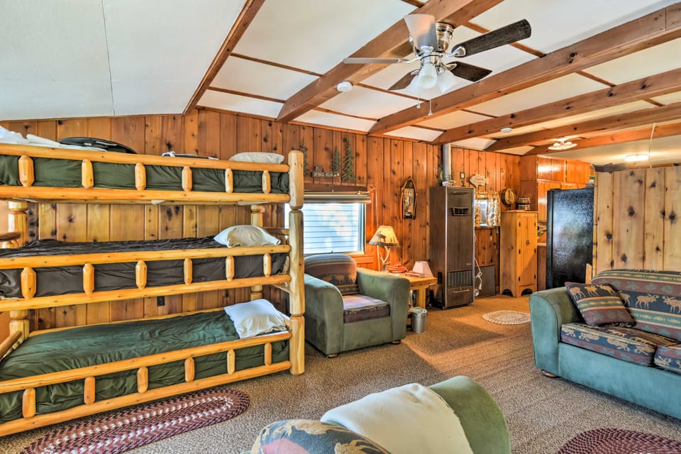 11 Mi to Snow Snake Ski! Lake House w/ Boat Dock House in Michigan