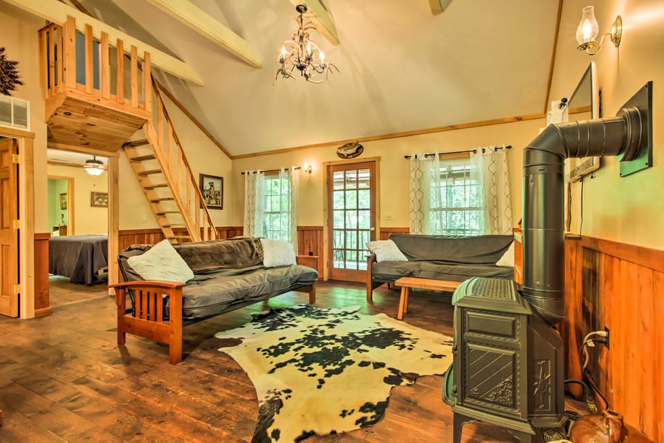 Cabin on Mountain Stream, Surrounded by Forest House in Shenandoah Valley