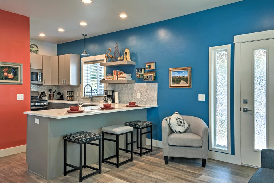 Missoula Getaway w/ Balcony, 2 Mi to Downtown! Apartment in Missoula