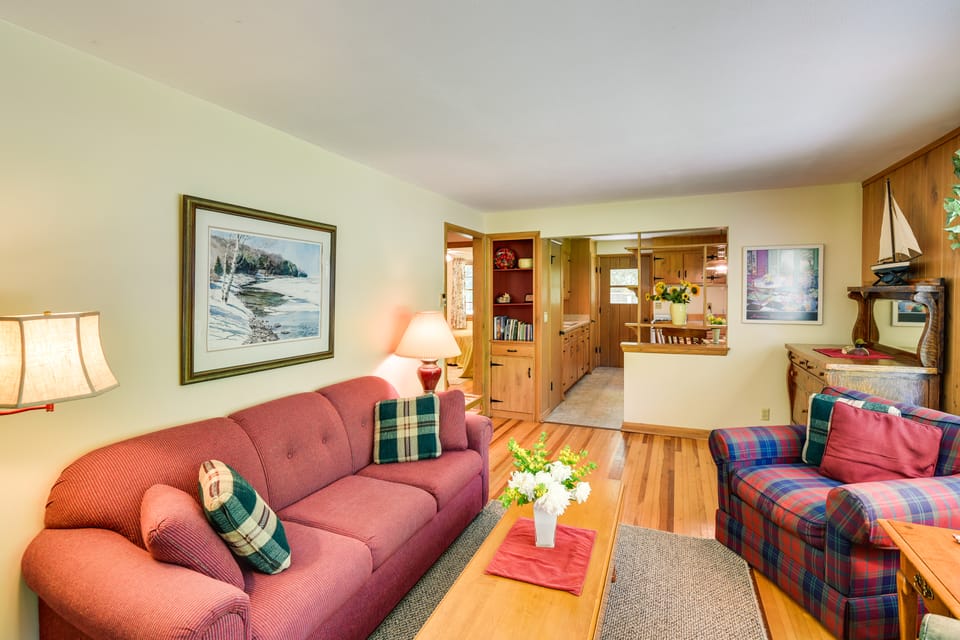 Ephraim Vacation Rental - 3 Mi to Fish Creek Beach Cottage in Ephraim