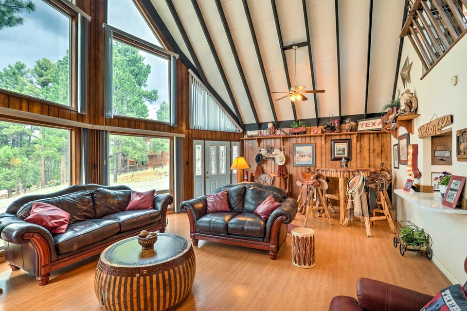 A-Frame Ruidoso Retreat w/ Deck, Grill & Views! House in Ruidoso