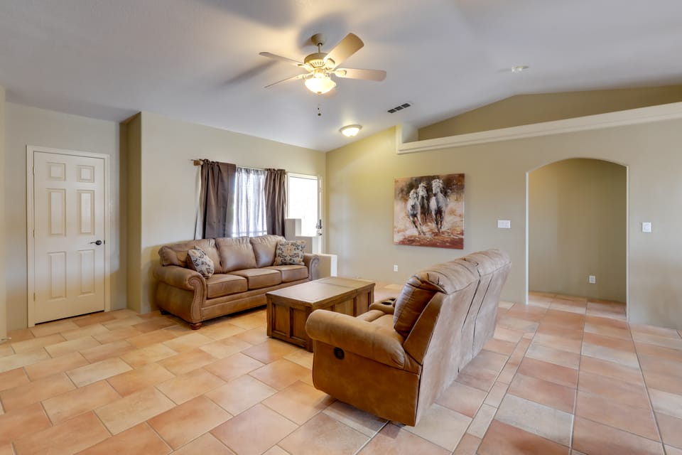 Lake Havasu Getaway w/ Patio - Hike, Swim, & Golf! House in Lake Havasu City