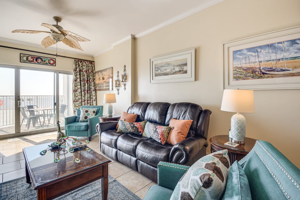 Beachfront Condo w/ Pool Access in Biloxi! Apartment in Biloxi