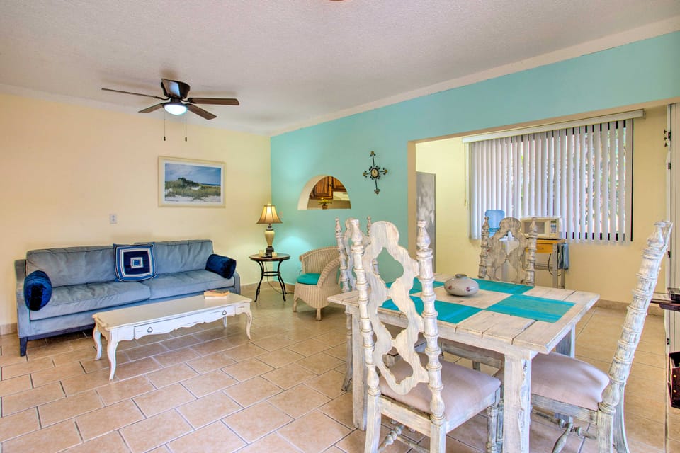 Marina Sol Los Cabos Haven - Walk to Medano Beach! Apartment in Cabo San Lucas