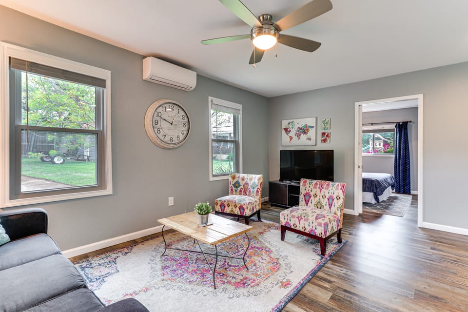 12 Mi to Dtwn: Austin Guest Cottage w/ Pool Access Cottage in Austin