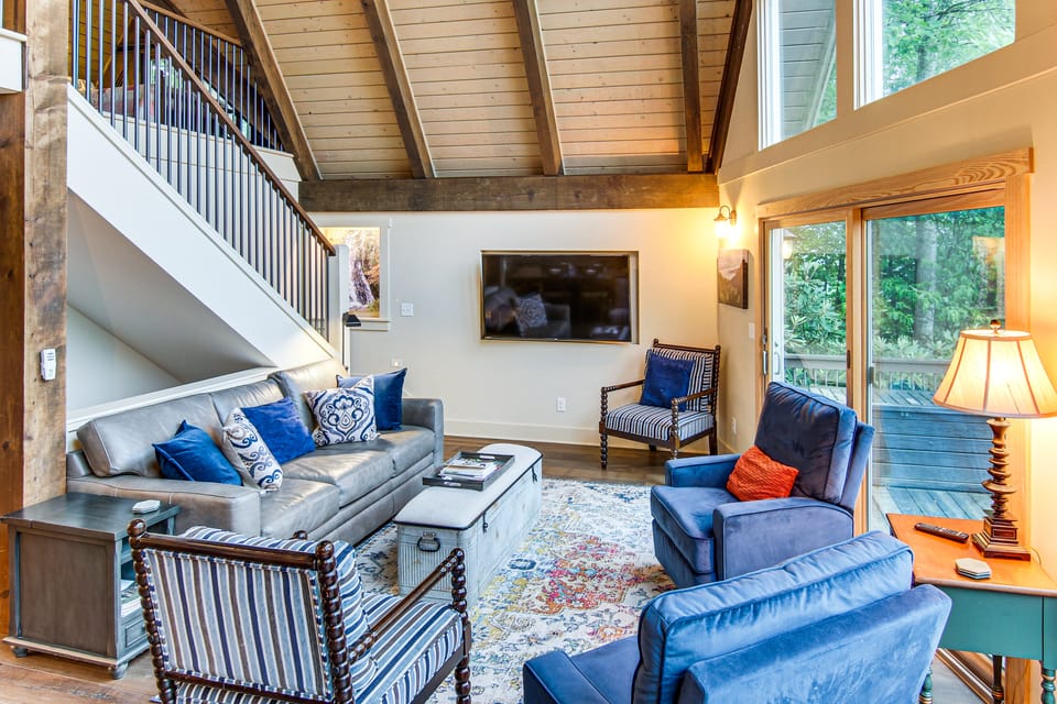 Stunning Blue Ridge Mtn Views! Brevard Chalet House in Tennessee